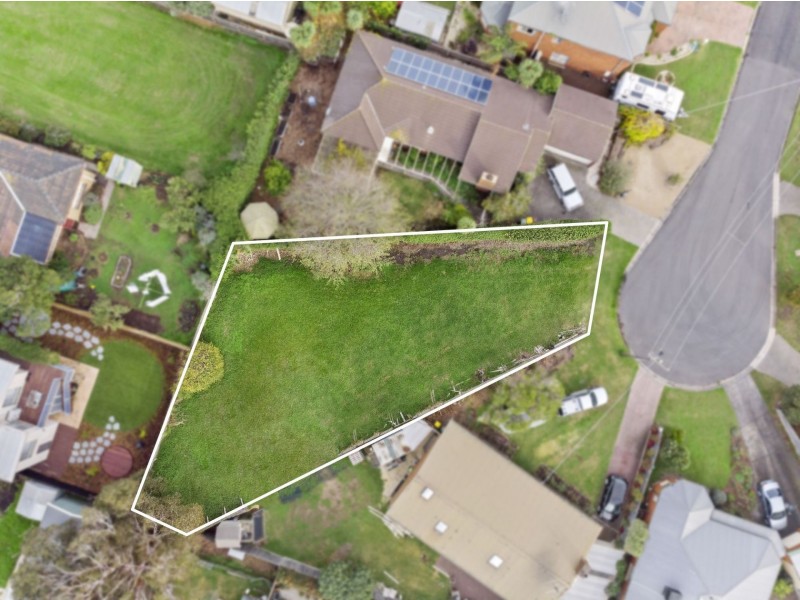 8 Wanawong Court, Clifton Springs VIC 3222