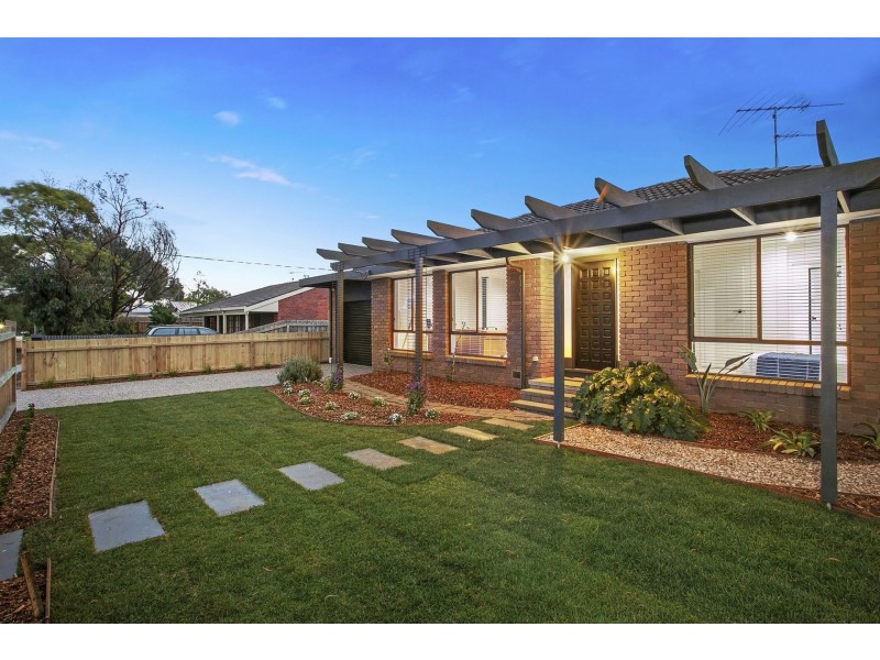 15B Heath Close, Ocean Grove VIC 3226