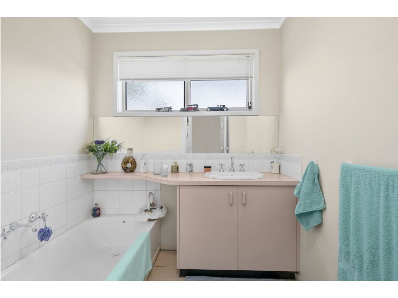 16 Lyrebird Street, Ocean Grove VIC 3226