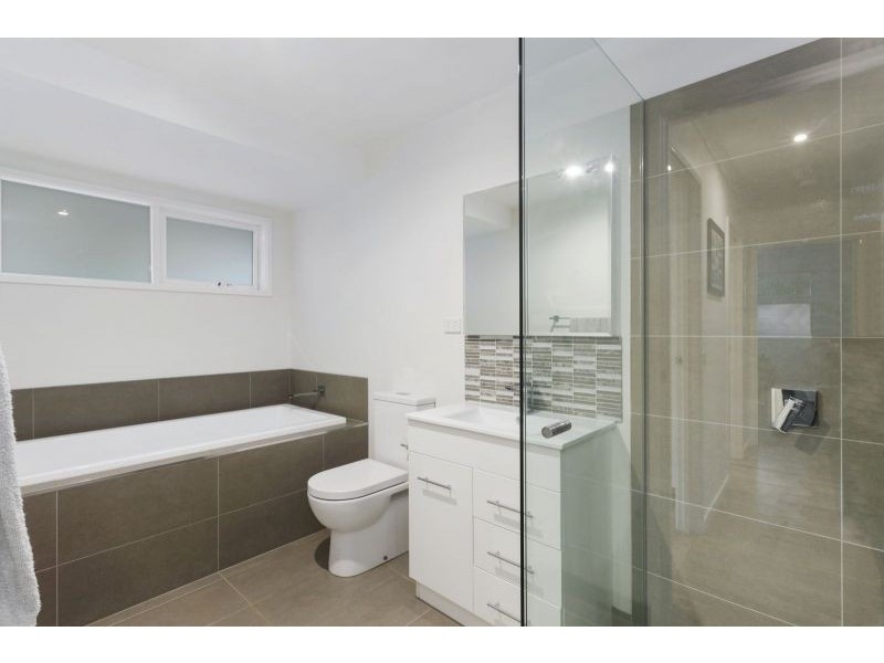 2/3 Breaker Court, Ocean Grove VIC 3226