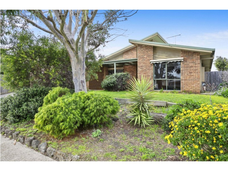 8 Trident Court, Ocean Grove VIC 3226