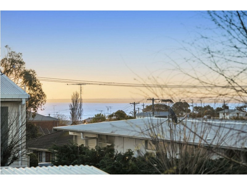 28 Narawi Avenue, Clifton Springs VIC 3222