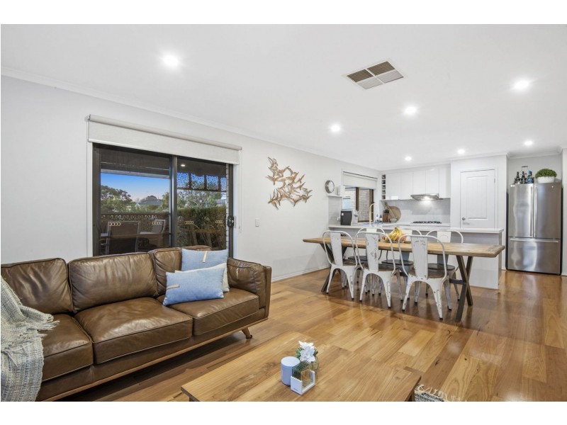 28 Narawi Avenue, Clifton Springs VIC 3222