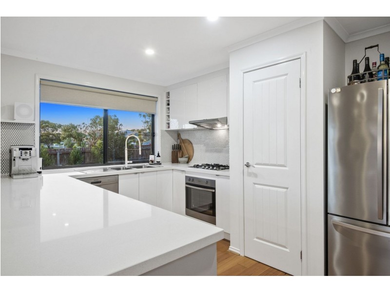 28 Narawi Avenue, Clifton Springs VIC 3222