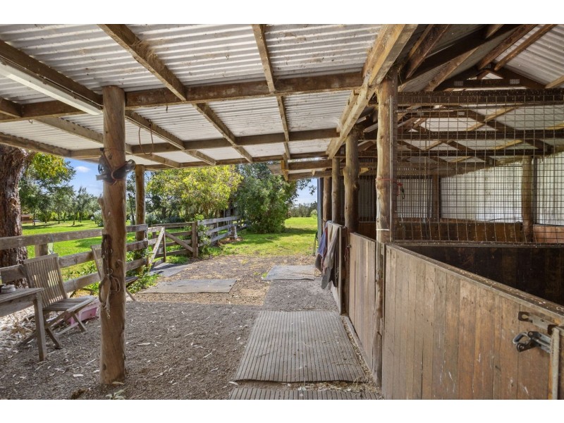 570 Bluestone School Road, Barwon Heads VIC 3227