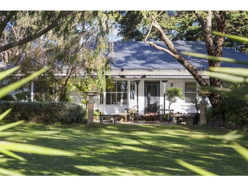 570 Bluestone School Road, Barwon Heads VIC 3227