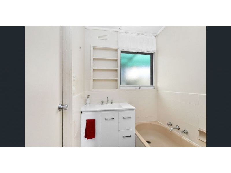 12 Platypus Crt, Ocean Grove VIC 3226