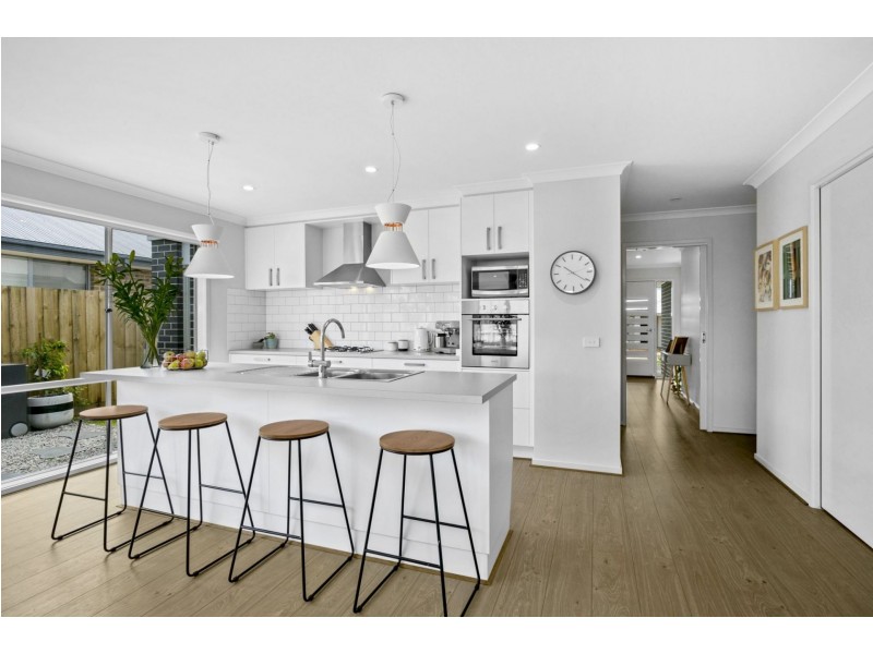 6 Tomatin Street, Ocean Grove VIC 3226