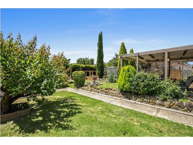 6 Arlington Crescent, Ocean Grove VIC 3226