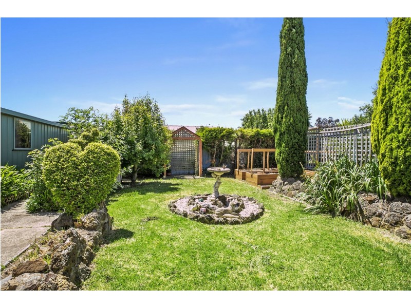 6 Arlington Crescent, Ocean Grove VIC 3226