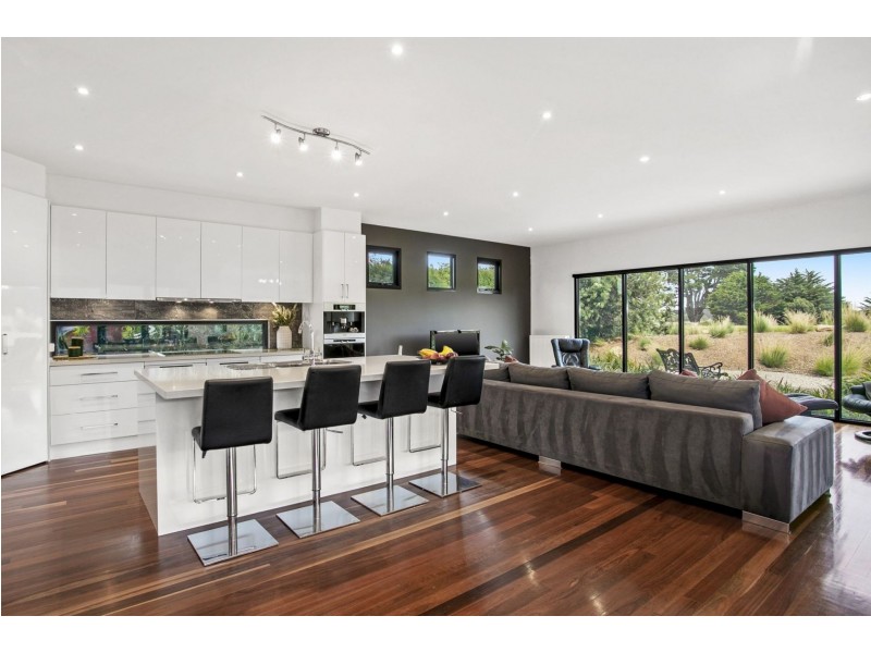 12 Plantation Drive, Connewarre VIC 3227