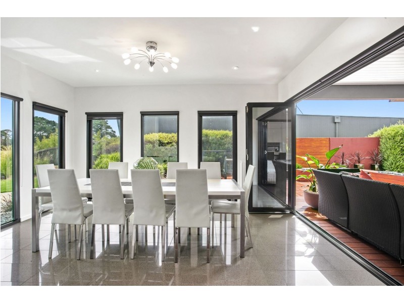 12 Plantation Drive, Connewarre VIC 3227