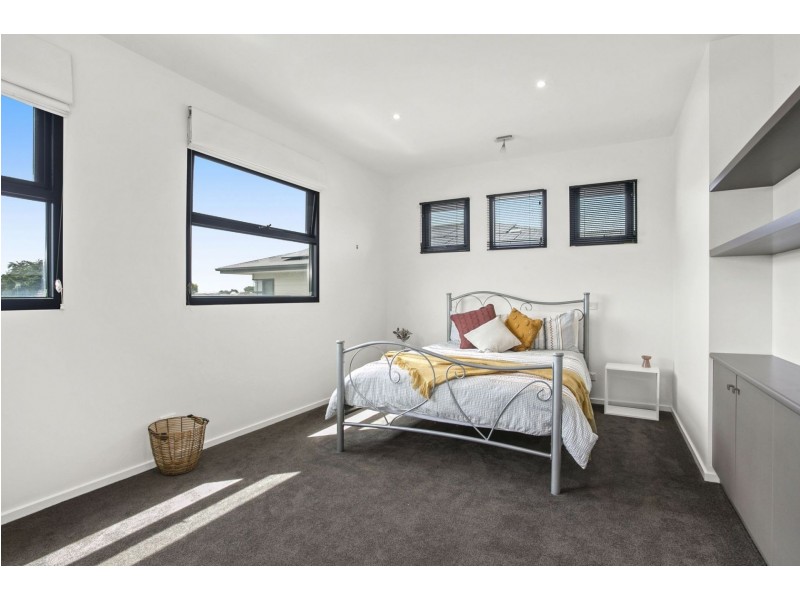 12 Plantation Drive, Connewarre VIC 3227