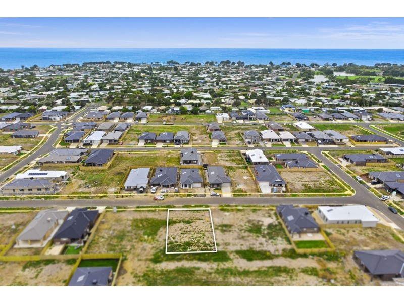 11 Gemstone Street, St Leonards VIC 3223