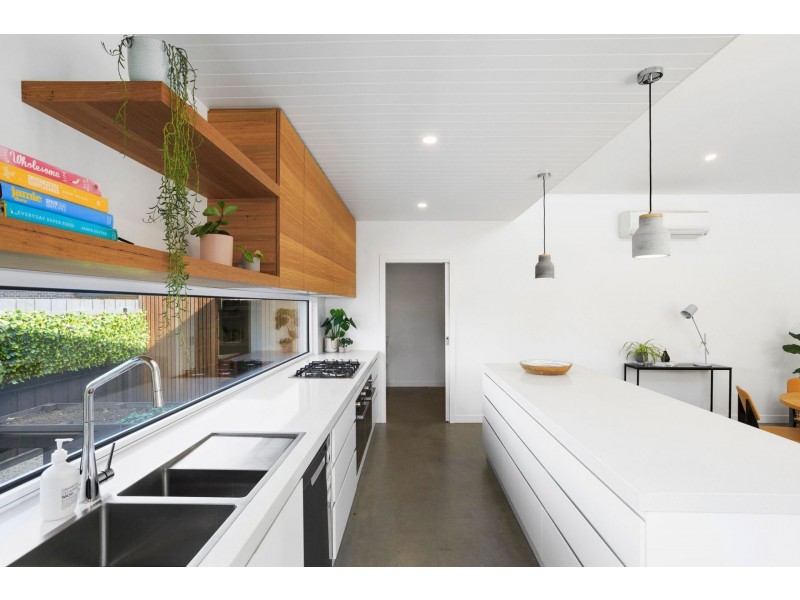 10 Bronzewing Street, Ocean Grove VIC 3226