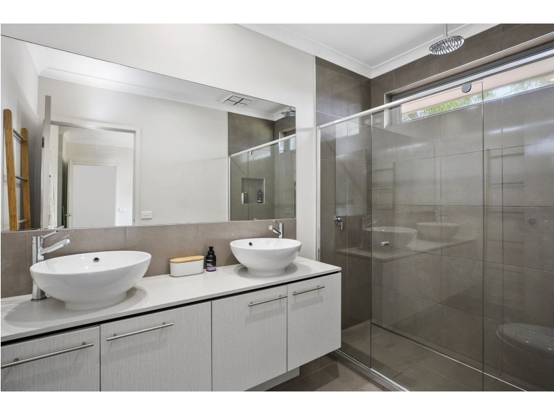 11 Marmion Circuit, Ocean Grove VIC 3226