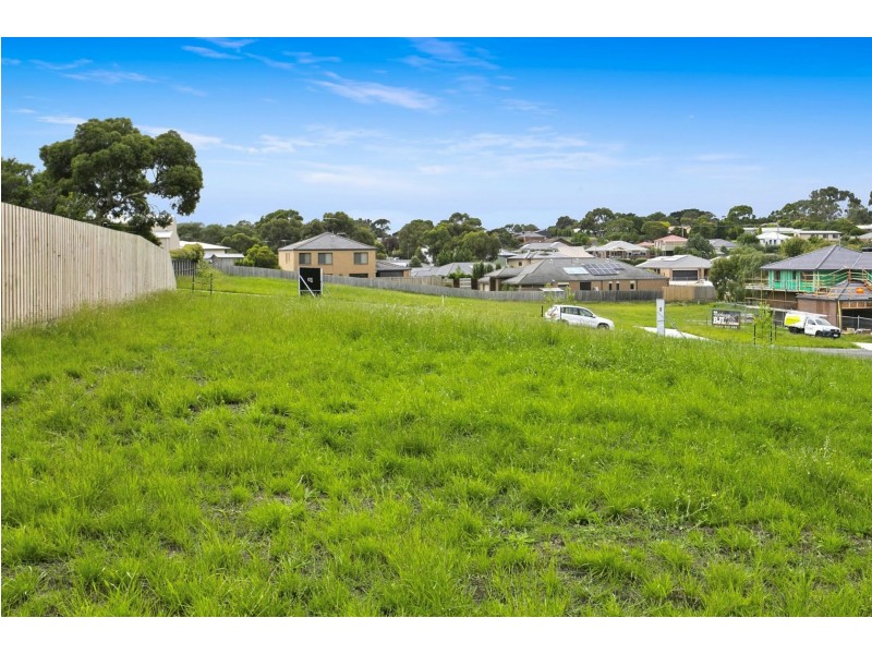 6 Waterway Court, Drysdale VIC 3222