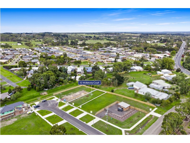 10 Waterway Court, Drysdale VIC 3222