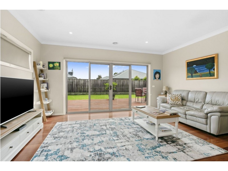 8 Brompton Avenue, Curlewis VIC 3222