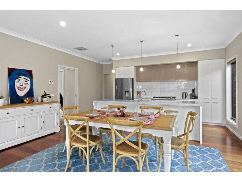 8 Brompton Avenue, Curlewis VIC 3222