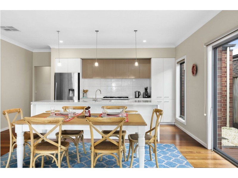 8 Brompton Avenue, Curlewis VIC 3222