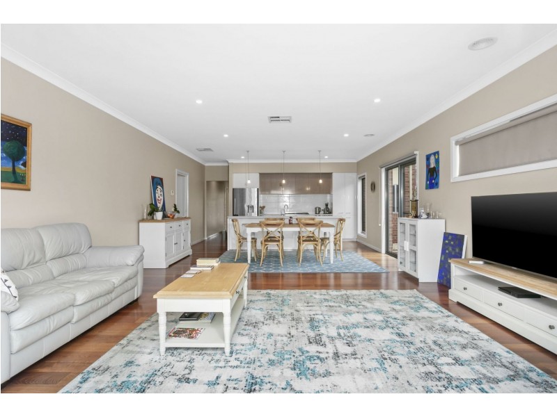 8 Brompton Avenue, Curlewis VIC 3222