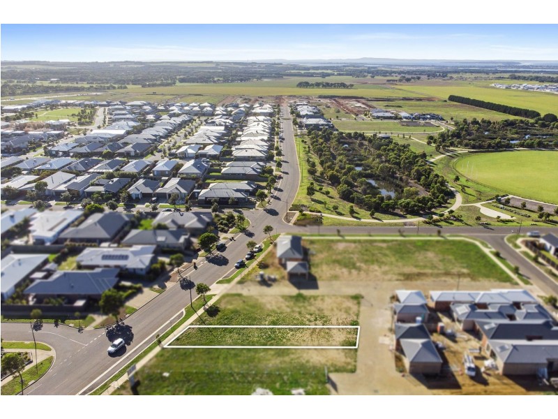 6 Greyhound Alley, Ocean Grove VIC 3226