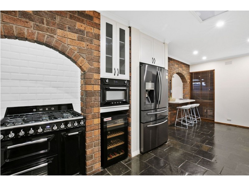 4 Mitchell Drive, Leopold VIC 3224