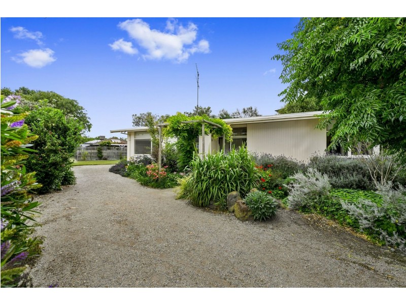 33 Ozone Road, Barwon Heads VIC 3227