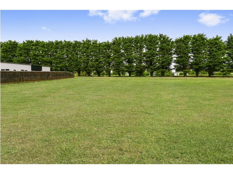 33 Samphire Drive, Connewarre VIC 3227