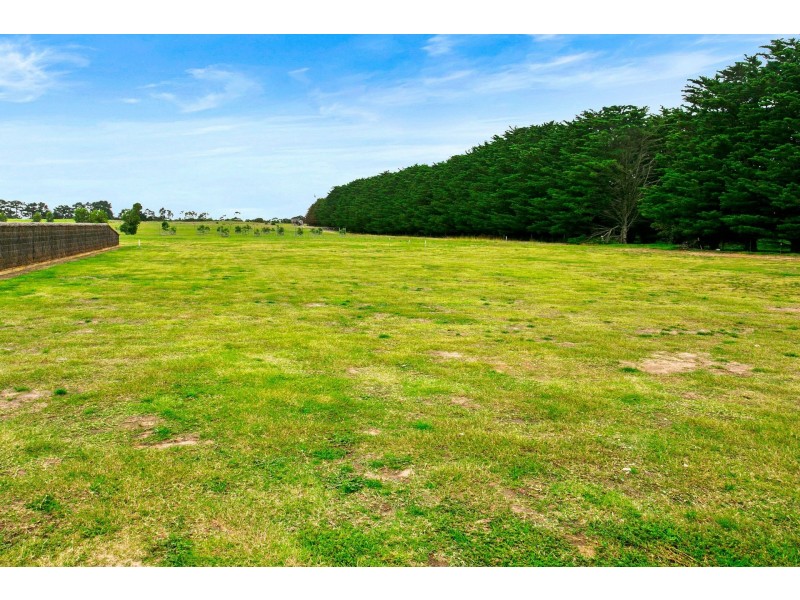 26 Samphire Drive, Connewarre VIC 3227