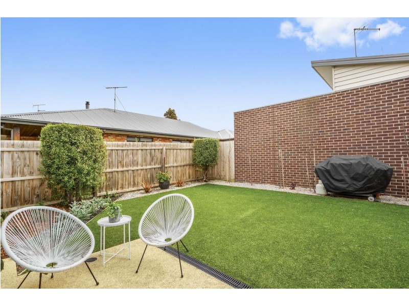 2/68 Oakdean Boulevard, Ocean Grove VIC 3226