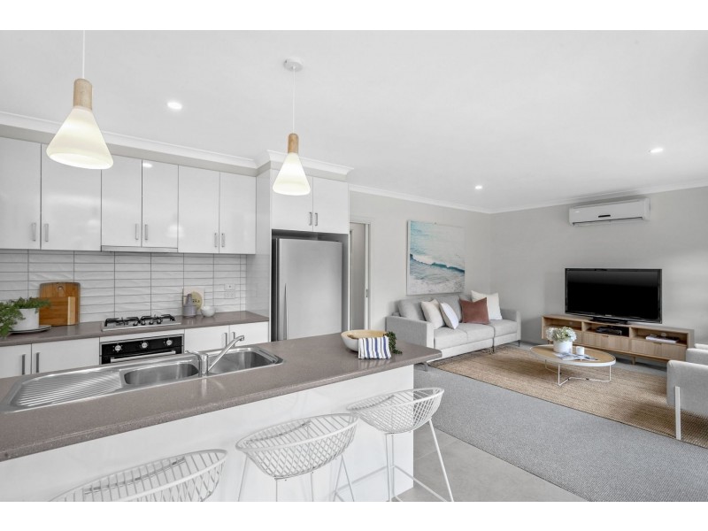 2/68 Oakdean Boulevard, Ocean Grove VIC 3226