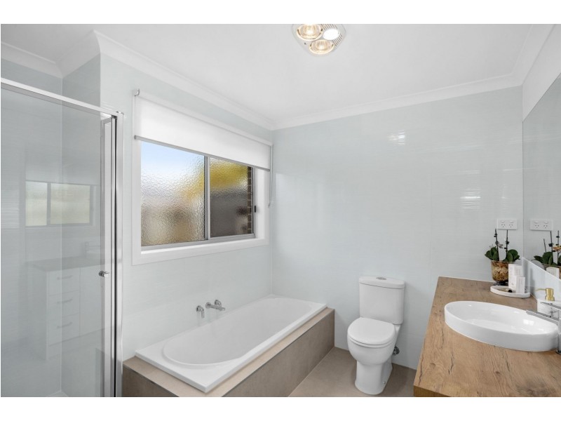 2/68 Oakdean Boulevard, Ocean Grove VIC 3226