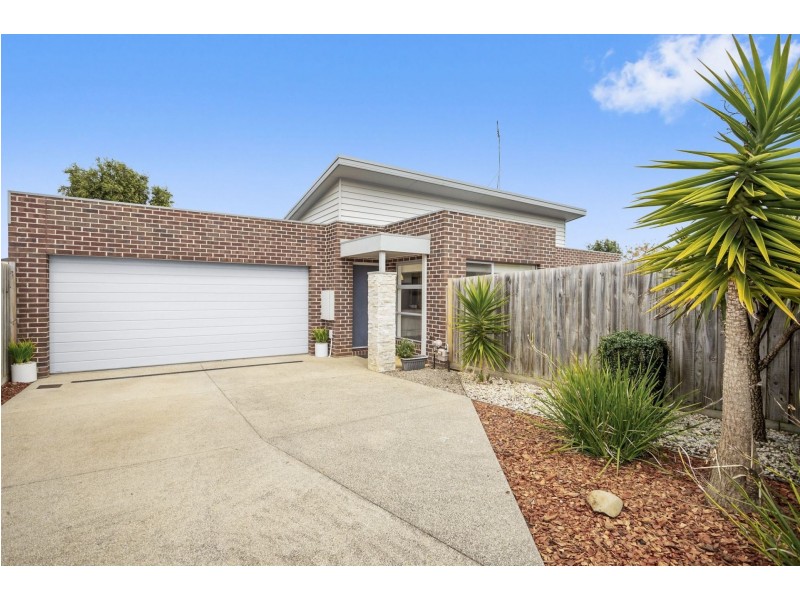 2/68 Oakdean Boulevard, Ocean Grove VIC 3226