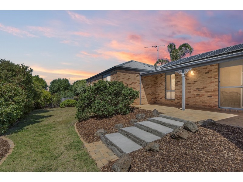 8 Kingfish Court, Ocean Grove VIC 3226