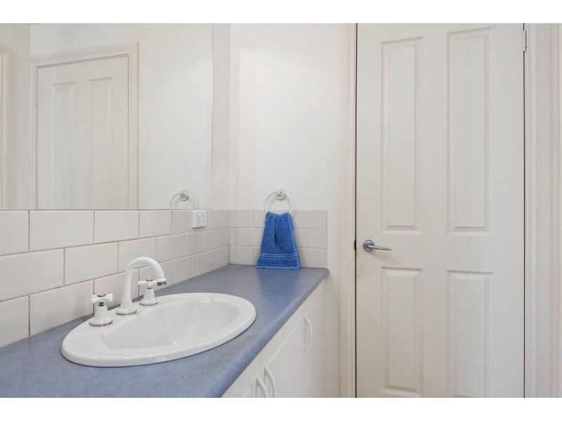 8 Kingfish Court, Ocean Grove VIC 3226