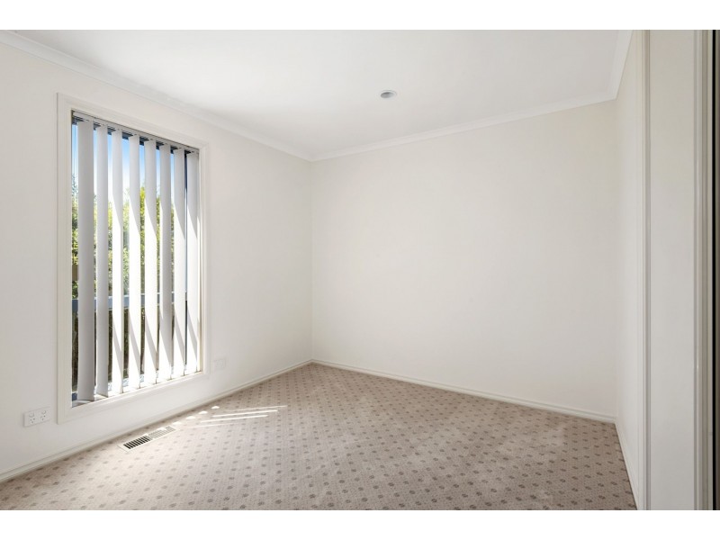 8 Kingfish Court, Ocean Grove VIC 3226