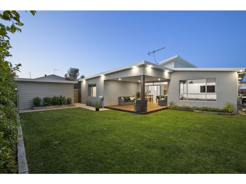 15 Marmion Circuit, Ocean Grove VIC 3226