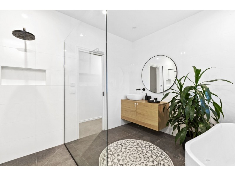 95 Bluestone School Road, Connewarre VIC 3227