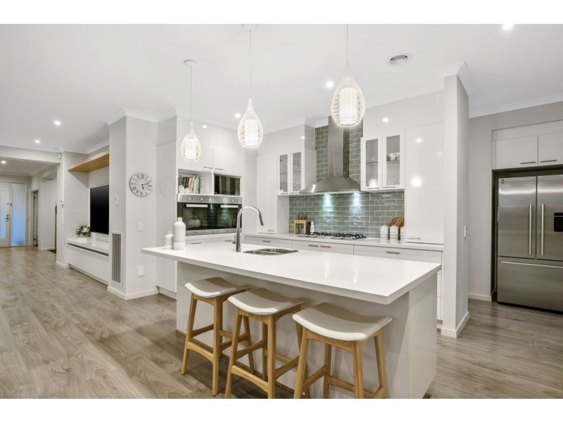 8 Seashell Place, Curlewis VIC 3222