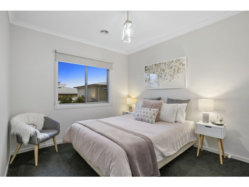 8 Seashell Place, Curlewis VIC 3222