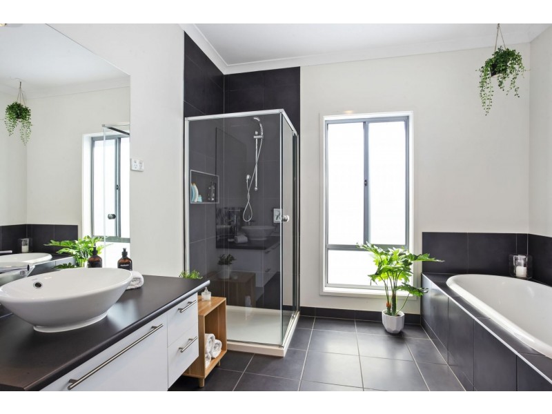 33 Omega Drive, Ocean Grove VIC 3226