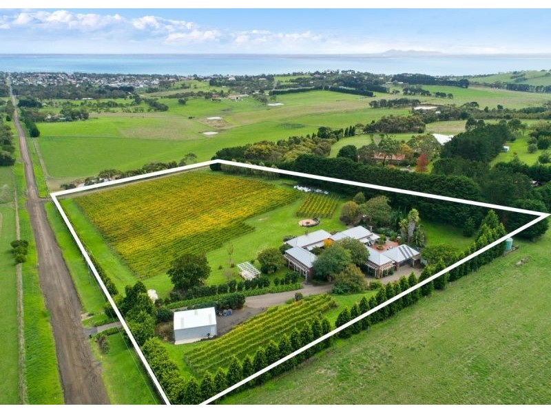 221-229 Whitcombes Road, Drysdale VIC 3222