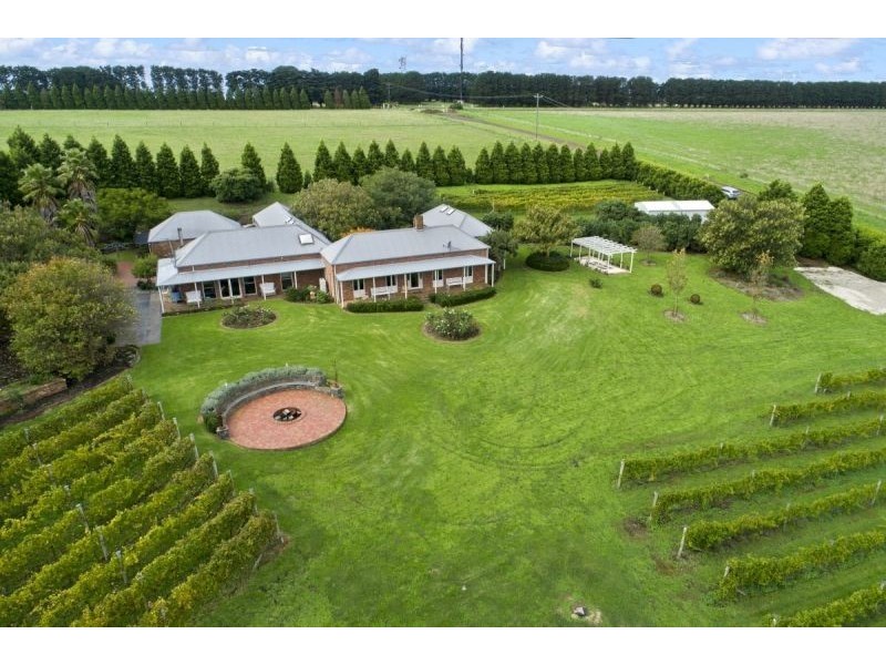 221-229 Whitcombes Road, Drysdale VIC 3222