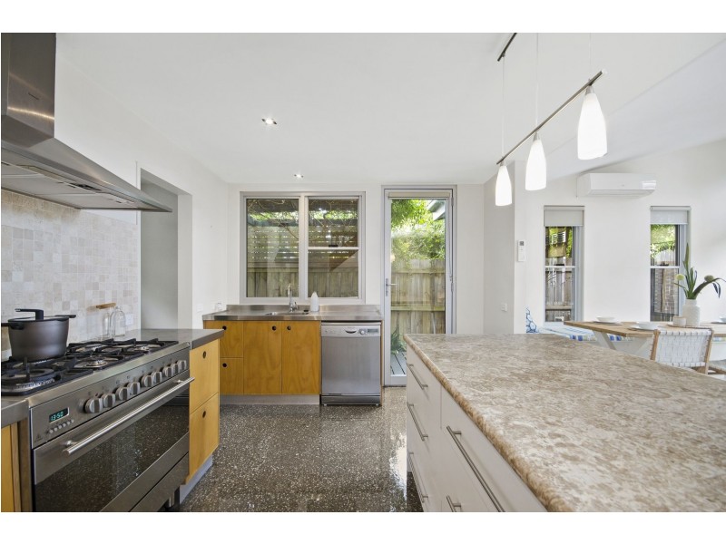 2/27 Noble Street, Barwon Heads VIC 3227