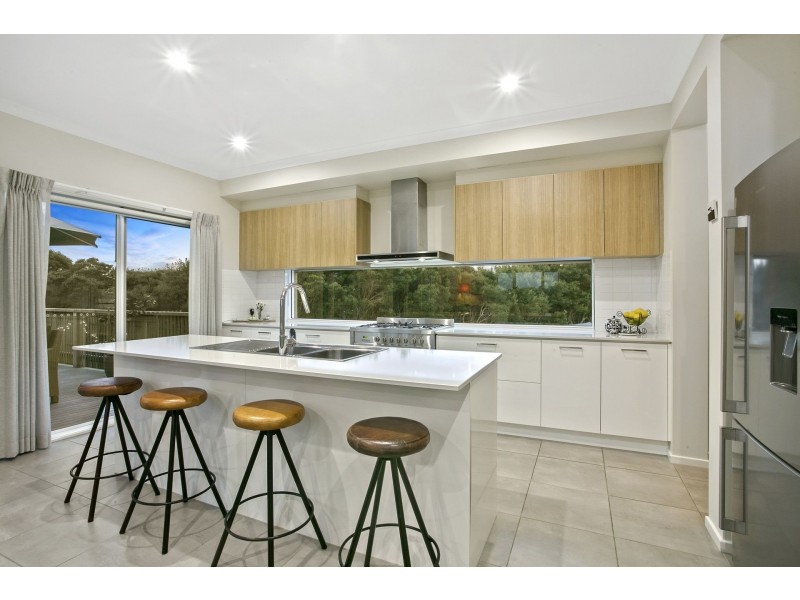 36 Saratoga Avenue, Barwon Heads VIC 3227