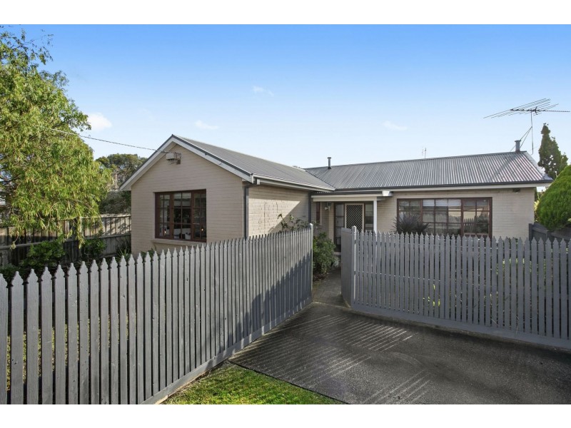 1/103 The Avenue, Ocean Grove VIC 3226