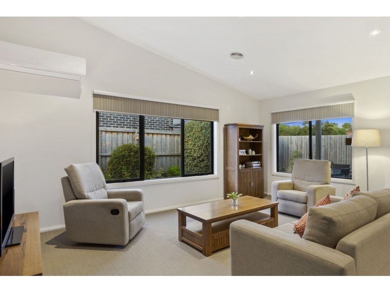 8-10 Dalkeith Crescent, Ocean Grove VIC 3226