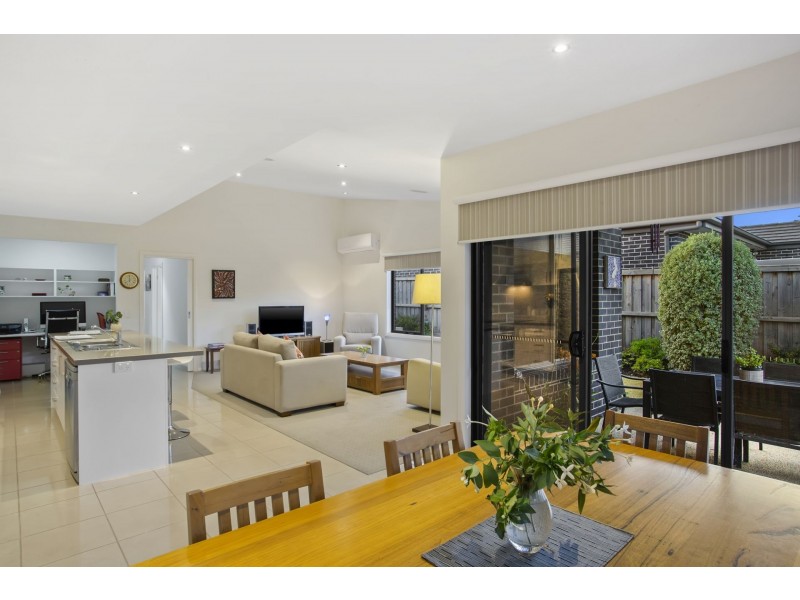 8-10 Dalkeith Crescent, Ocean Grove VIC 3226